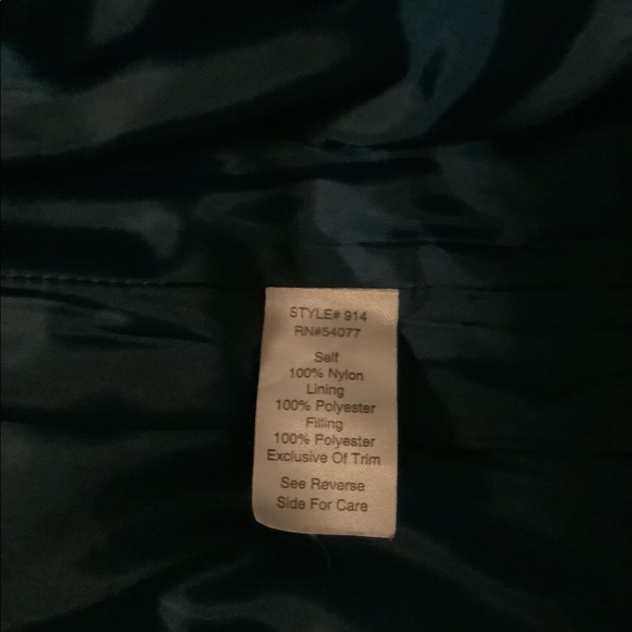 CAbi embroidered thin quilted puffer ski jacket jacket in teal - Picture 9 of 10